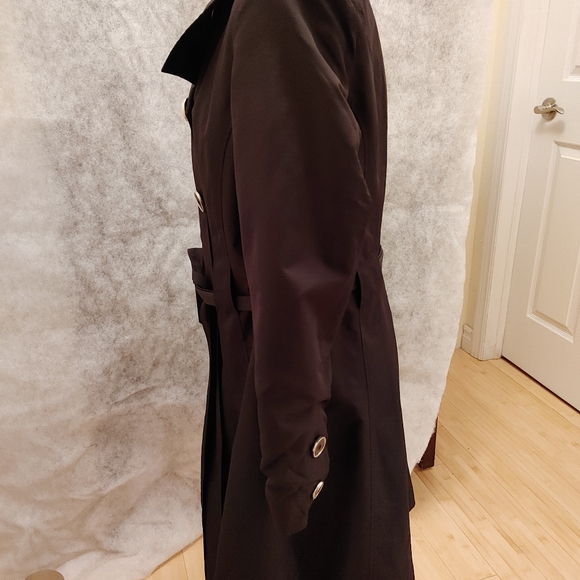 NWOT Laura trench - Picture 2 of 5